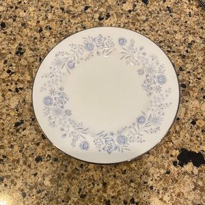 Wedgewood bone china “Belle Fleur” bread and butter plate.